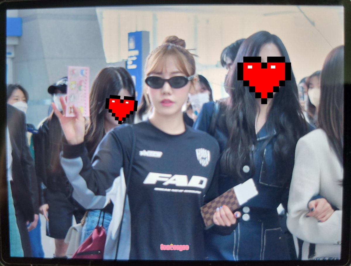 lawrongce's tweet photo. 230324 인천 출국 남주

오랜만 보고..진짜 좋아

#Apink #에이핑크 #남주 #김남주 https://t.co/yPzXlNCTWS