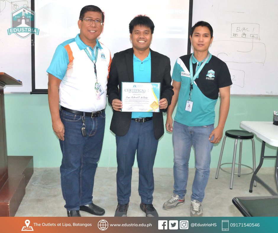 EdustriaHS's tweet photo. Edustrians are taking the lead to be #LifeReady through attending the Disaster Preparedness and Emergency Response Seminar-Workshop. Many thanks to Engr. Richard F. de Borja, for sharing his expertise and knowledge! https://t.co/uCtaEqrI81