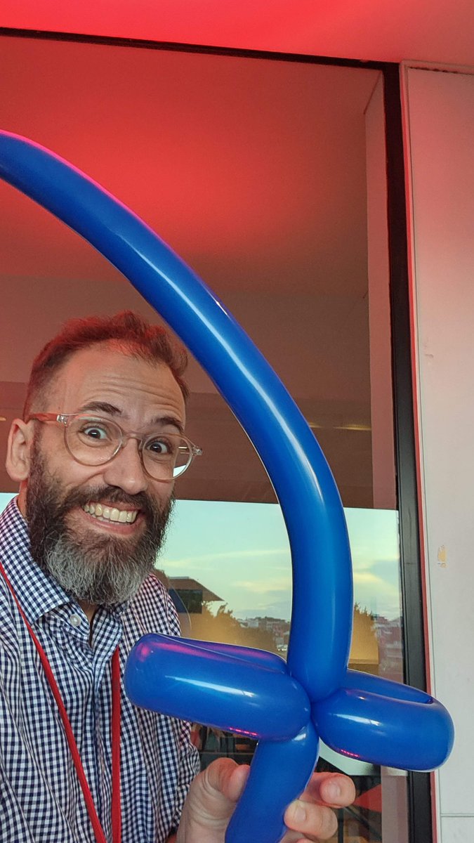 We're all set for <a href="/WSFBrisbane/">World Science Festival Brisbane</a> tonight! (And no, that's not a sword...) Why not head down to the Queensland Museum for an adults only night right now, and find out more - tickets at bit.ly/42DQKWG, and take 20% off! WSFBGUEST23)