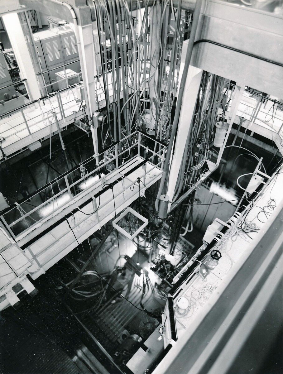 PERRINCamille11's tweet photo. Centre d’Etudes Nucléaires (CEN) de Saclay et Cadarache - Avant #CEA.
Osiris - Saclay
Rapsodie et Pégase - Cadarache
Visite du général de Gaulle à Cadarache (1963 ou 1967)
#nuclear #HEXANA #STELLARUA https://t.co/T5r8R1gNU7
