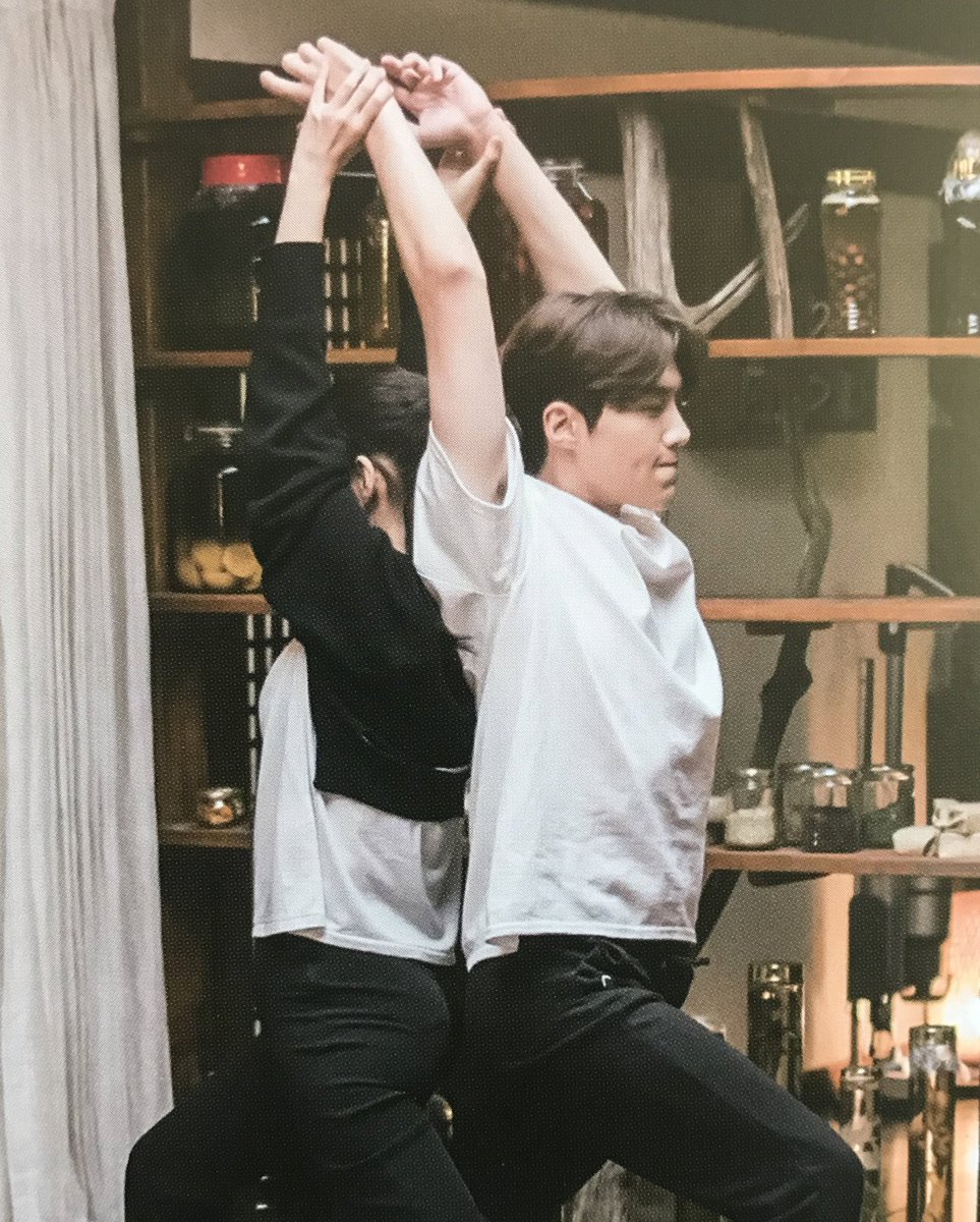 aybigrace's tweet photo. love how they look so candid here 🤧🥰 https://t.co/93WN3RYelg