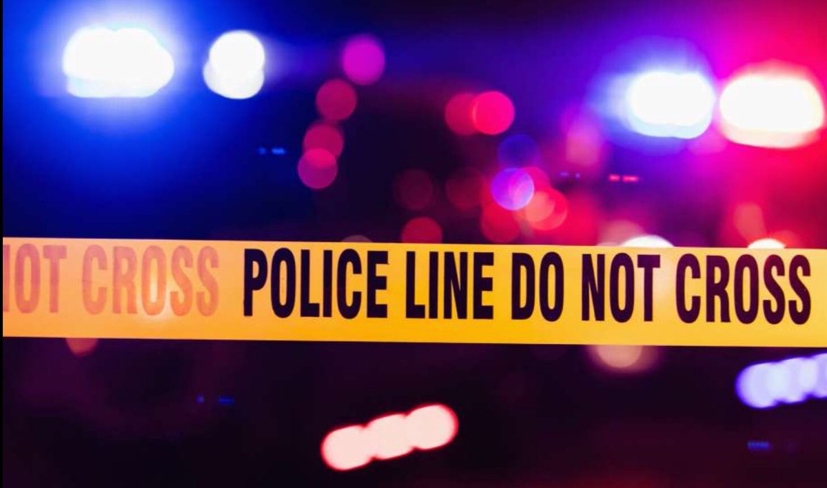 sfvas's tweet photo. Our SFPD #CVRT has been busy, yesterday they responded to a gang shooting (based on Statements made by suspects). 2 suspects wearing masks, approached & shot V, a 46 y/o SF resident. He sustained non-life-threatening injury # 230-202-953/ Unrelated to the shooting CVRT Officers https://t.co/T1CNjIh7NQ