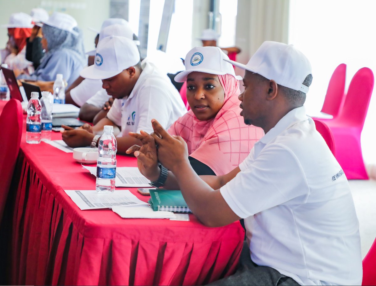 pdbzanzibar's tweet photo. Heath Sector Delivery Lab continues. The five priority areas of the sector are discussed.
#Deliverylab
#pdbzanzibar https://t.co/LS8Esql4Yh