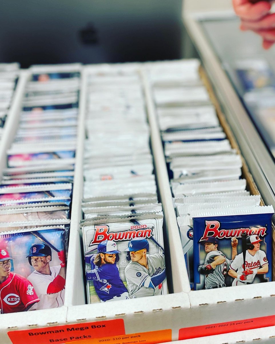 flippincardshow's tweet photo. We are one and a half sleeps away from our show on Saturday in the grand ballroom of the Crowne Plaza Hotel Woburn, beginning at 9 AM.  

Come one come all, win great prizes, meet some like minded people who enjoy this just as much as you do. #CollectToConnect https://t.co/Di87pyysup