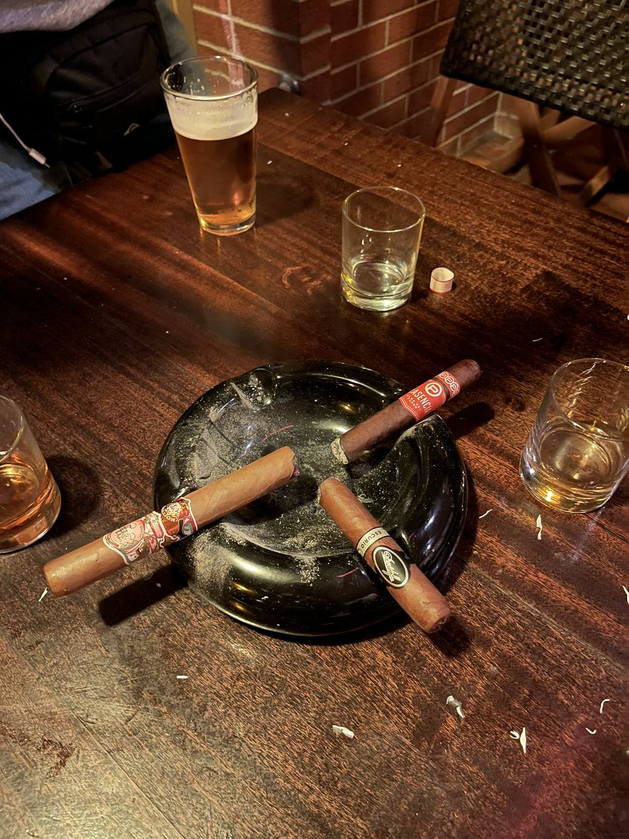 Zoltán Nyakacska tweet media