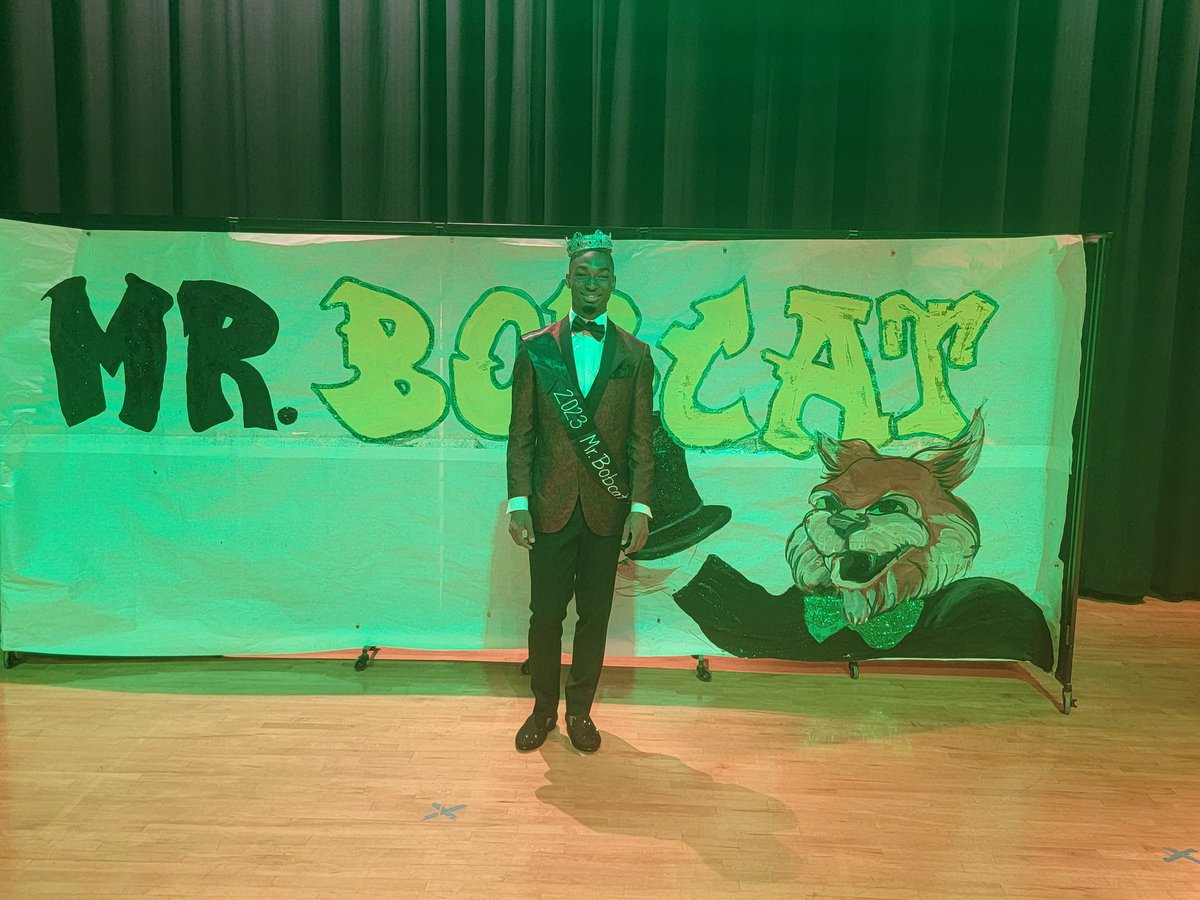 MonikaSimmons83's tweet photo. Mr. Bobcat 2023
#CamauriSimmons
#C3
#Classof2023 
#mysenior
#myboyissodope https://t.co/l1poOak3N8