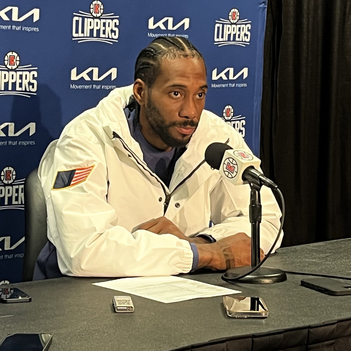 joeylinn_'s tweet image. Kawhi Leonard on the “Dorture Chamber” talks:

“I didn’t hear it. I don’t read it… It’s just people talking who don’t play the game.”