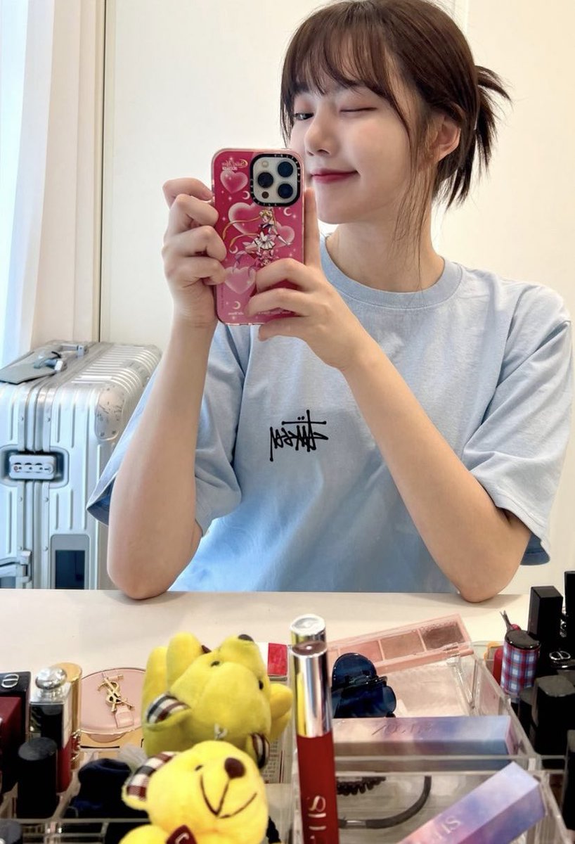 owl819's tweet photo. I miss you so much Yerin 
🫶🏻🥹🥹🥹🥹🫶🏻 https://t.co/R3ooNcdjNr