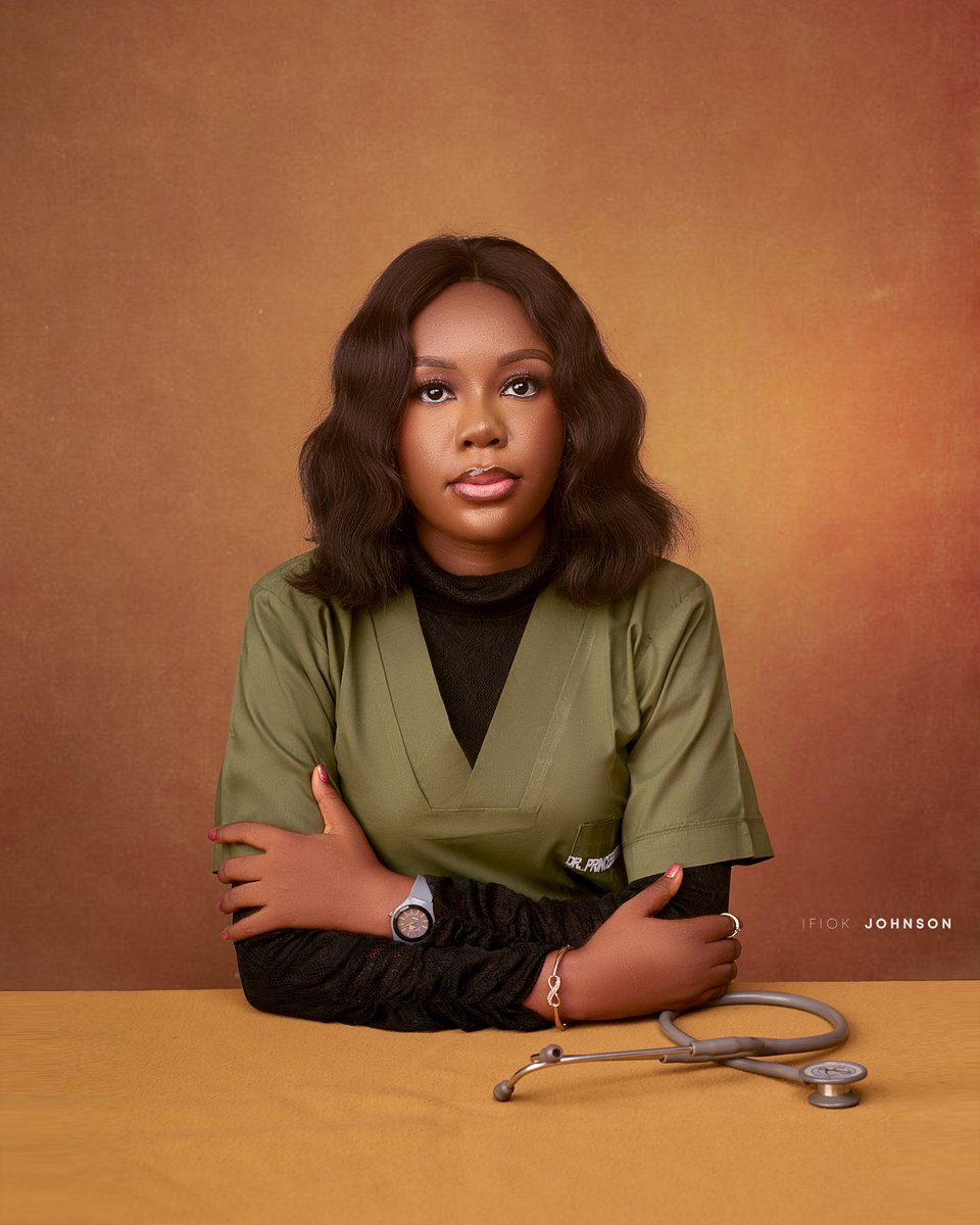 Winnerfaith4's tweet photo. The journey finally ended.
Today, I'll be swearing the Physician's oath as I get formally inducted into the Medical and Dental Council of Nigeria.
Allow me to reintroduce myself,
Dr. Princess Winnerfaith David
MBBS, Uyo.
#MagnaPlexus
#UyoDoctors
#BatchXI
#Mfiggg https://t.co/CbMxKkVHTP