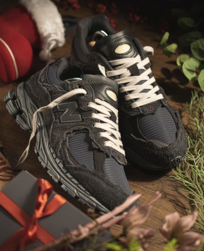 DayDreamKicks's tweet image. Charcoal🌑