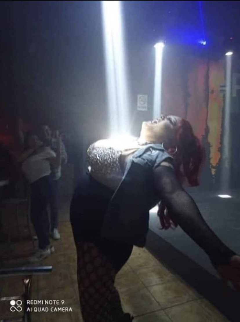 Yo, escuchando el nuevo álbum de Lana del Rey.