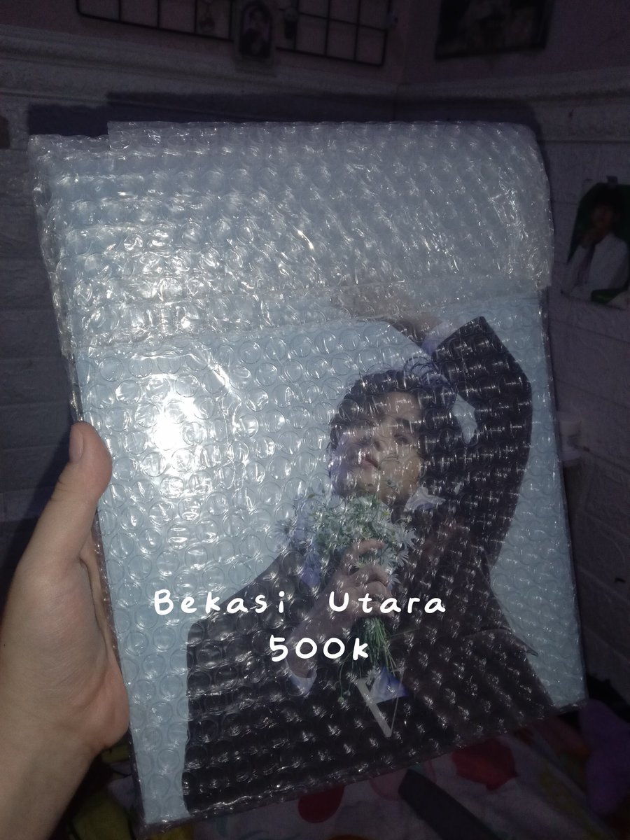 soohosieunie's tweet photo. WANT TO SELL / WTS
taehyung photobook me myself & V veautiful days
β adm 4,5%
β
free pack
β
sp/fp
β
ww buyer with ina address
#wtsbts #wtstaehyung #wtsV https://t.co/EI052NMohk