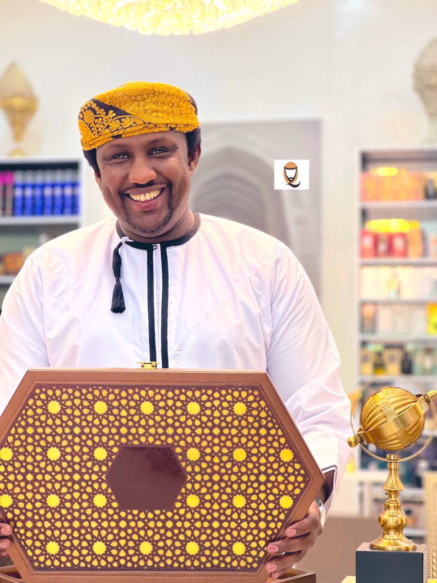 Grow Your Network

A degree is good but your network is better.

One of the greatest indicators of your future success is determined by the people who know you and trust you.

Build and maintain meaningful relationships as early as possible.

Your network is your net worth.