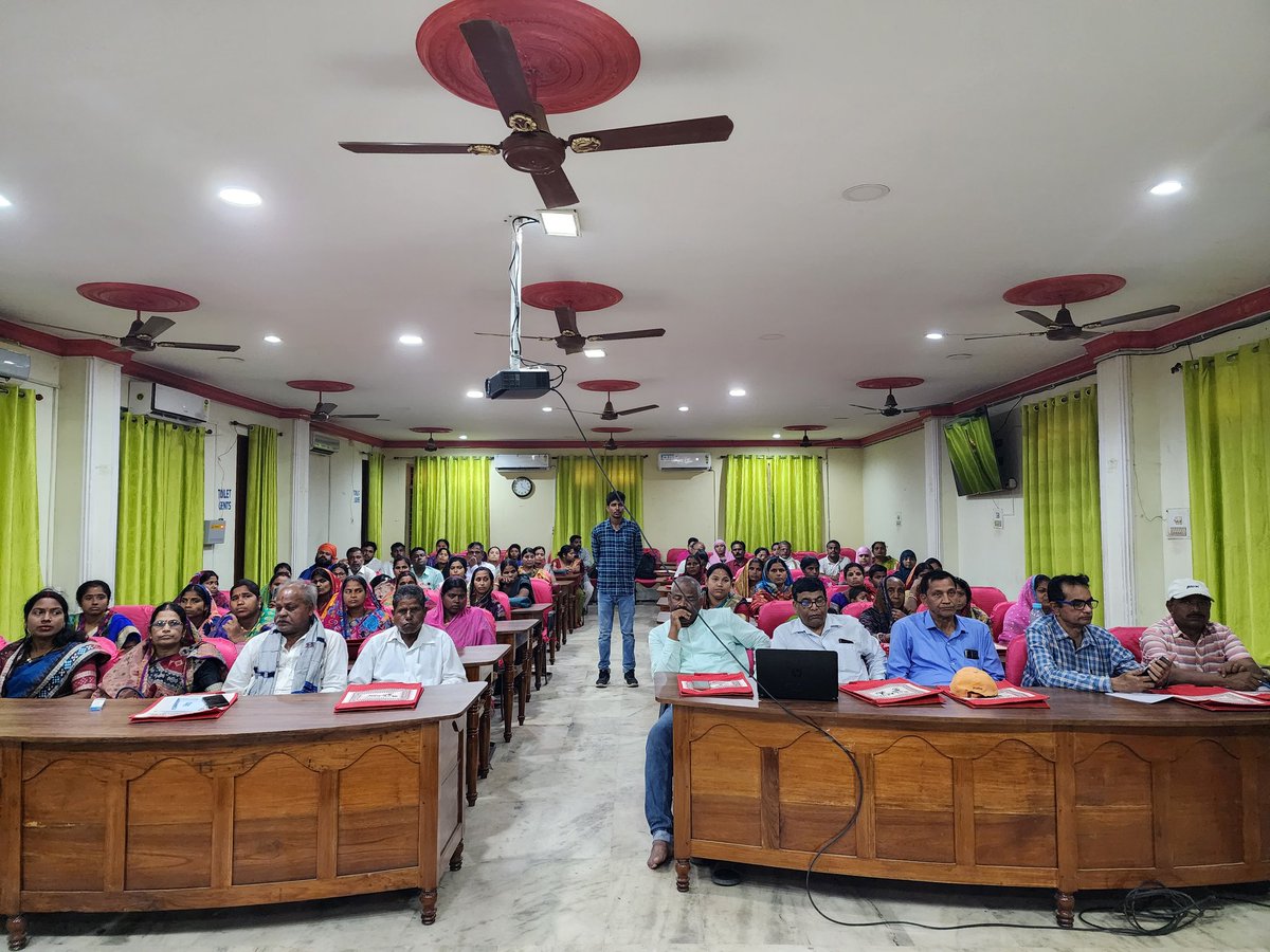 Youth4WaterIn's tweet photo. The #Youth4WaterIndia campaign is with its founding partner @WaterAidIndia at Bhadrak today, organizing District Level Consultation at #Bhadrak on #JalJeevanMission and observing #WorldWaterDay2023.  Our Co-founder @ranjanpanda joins to speak on youth involvement in @jaljeevan_ https://t.co/E5FUGoOuXl