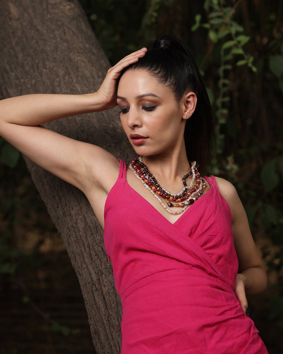 DeLemon15's tweet photo. A statement piece that will effortlessly elevate any outfit.

Elevate your style with this exquisite multi-layered necklace featuring a stunning combination of glass, wood, and stone beads.
.
.
Shop now at👉 https://t.co/dMxmNvybbs

#necklace #beadednecklace https://t.co/KvHAJC11VW