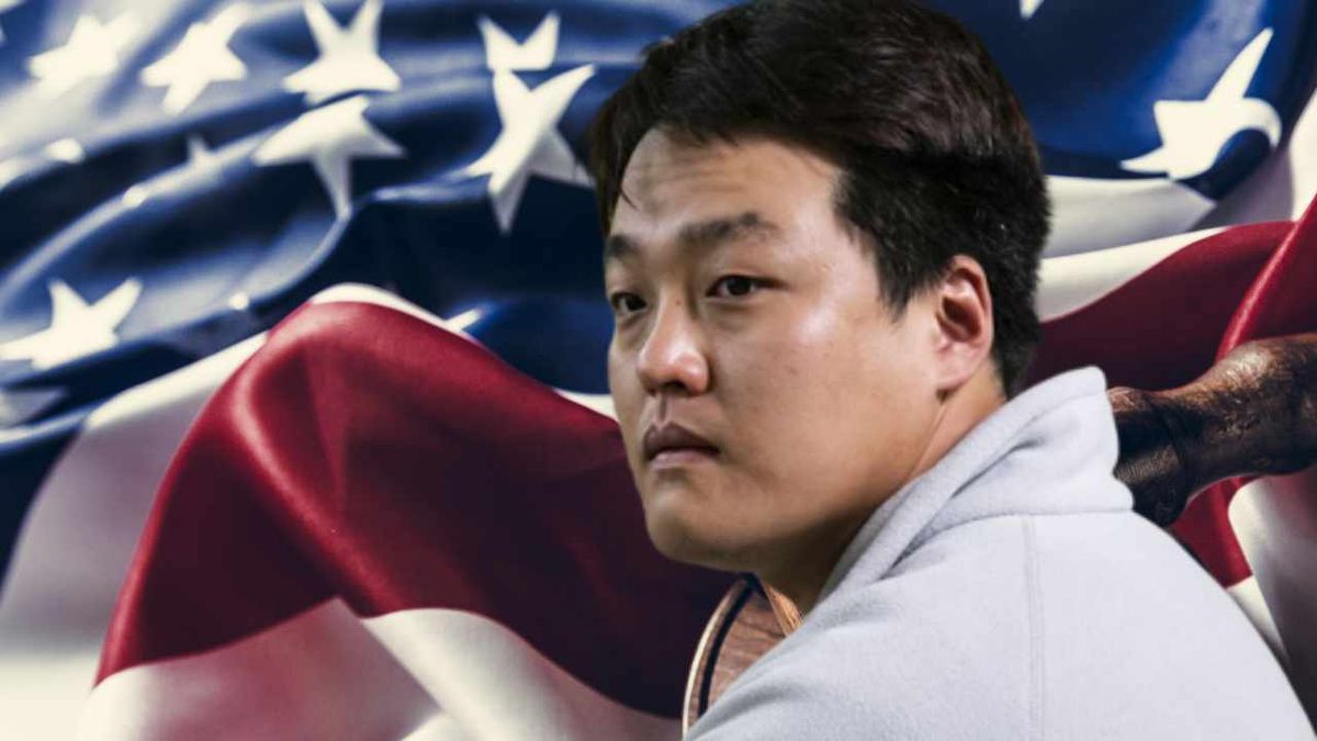 Crypto__Goku's tweet photo. Les procureurs fédéraux US 🇺🇸 ont déposé des accusations de fraude pénale contre DO KWON.

Il a été inculpé de 8 chefs d'accusation distincts, dont fraude sur les matières premières, fraude sur les valeurs mobilières, fraude électronique et le complot en vue de frauder. https://t.co/V9WK9njedd