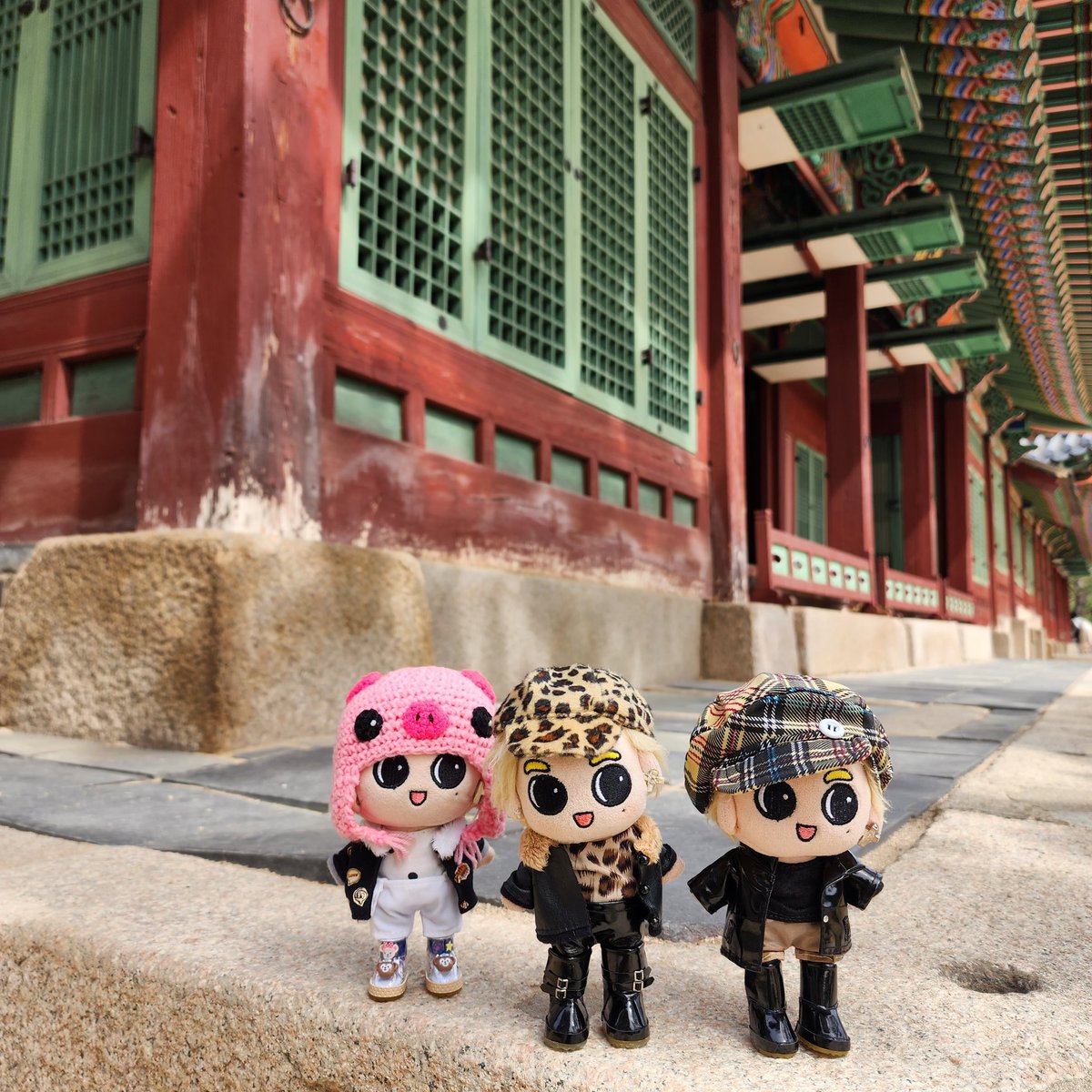 MiniGot7toon's tweet photo. ตามรอยใครให้ทาย
#เติ้ลแบมพาบัมบัมมู๋แบมเท่วเกาหลีเกาใจ https://t.co/69vu427vys