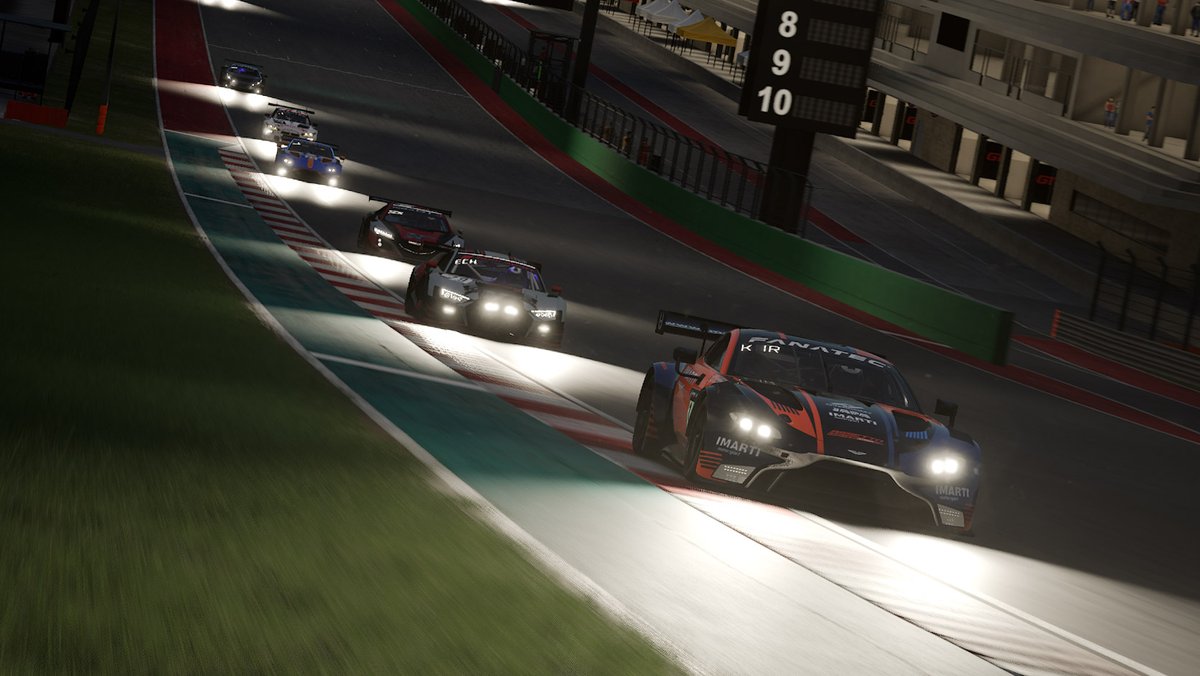 AH_eSportsTeam's tweet image. Objetivo 🎯 P8!
@kkirilovOficial afianza Top 10 en la general del campeonato de @NoWheelsSim.
P11 en una carrera de empujar en todo momento.
Enhorabuena a todos los participantes, en especial a @damiabonsfills por su primer puesto en el campeonato.
Trabajazo en 📺 a @JaviviQuilon