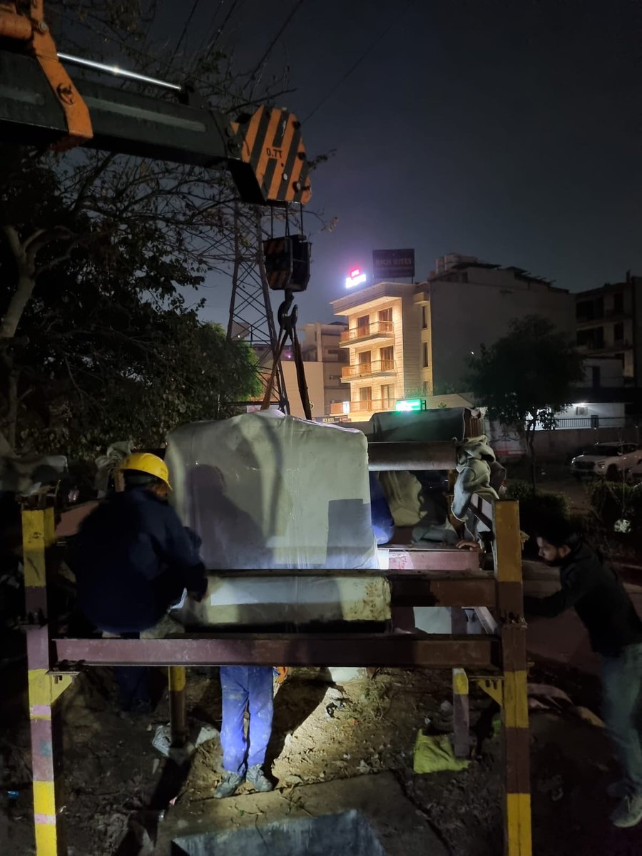 OfficialGMDA's tweet photo. The work of strengthing &amp; rehabilitation of 1000 mm sewer line with CIPP lining, from Subhash Chowk to Bakhawar chowk is in progress. 
#infrastructure #development 
#sewernetwork https://t.co/ZtqiqxzLMW