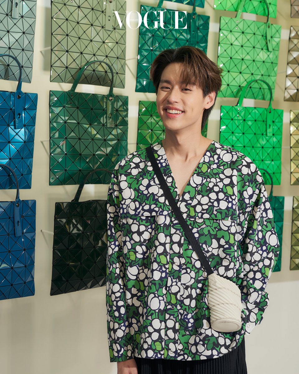 Vogue Thailand tweet media