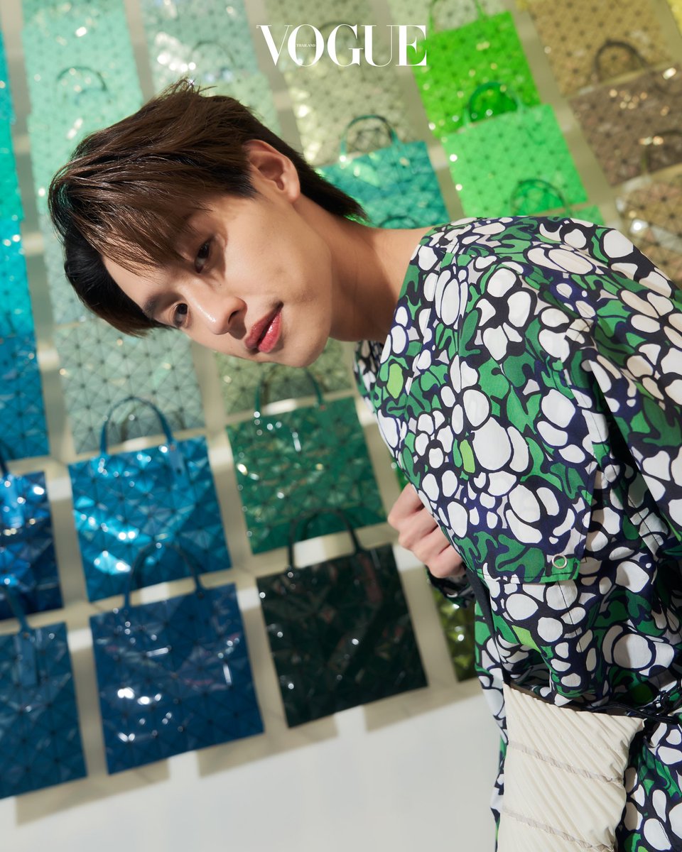 Vogue Thailand tweet media