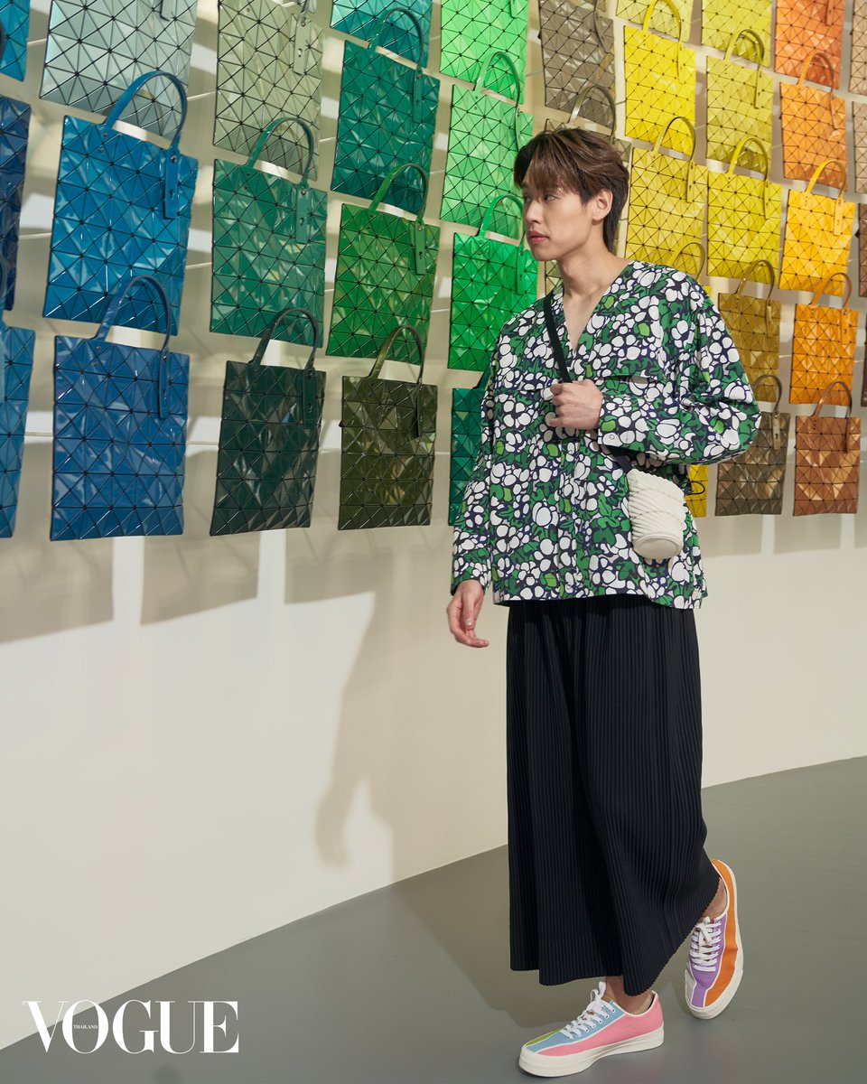 Vogue Thailand tweet media