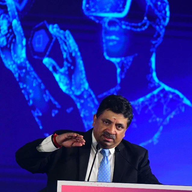 Manothangaraj's tweet photo. Glad to have the Hon'ble Finance Minister Dr. @ptrmadurai address the crowd at Umagine Chennai 2023. Innovation and inclusivty is truly the key to transform TN and achieve the CM's vision of a $1 trillion economy!
#techforcommonman #TamilNaduforIT #UmagineChennai2023 https://t.co/IwMkulxpgE