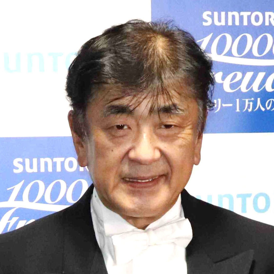 スポーツ報知 (@sportshochi) on Twitter photo 指揮者・佐渡裕氏がステージから転落「オーケストラ全員が凍りつくほどの衝撃的な落ちよう」左腕動かず hochi.news/articles/20230… #芸能ニュース #ニュース 指揮者・佐渡裕氏がステージから転落「オーケストラ全員が凍りつくほどの衝撃的な落ちよう」左腕動かず hochi.news/articles/20230… #芸能ニュース #ニュース