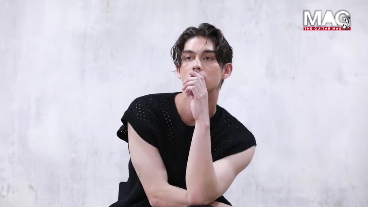 pmxvc_'s tweet photo. ความแซ่บของฮี❤️‍🔥

#TheGuitarMag
#bbrightvc @bbrightvc https://t.co/w4FAAJI5SY
