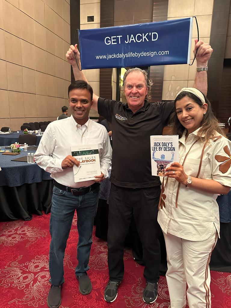 Dheerajjgd's tweet photo. Great workshop with @@Ironmanjack #JackDaly...Great practical tips on Sales and Entrepreneurship Thanks @eopune https://t.co/qlpKVjMbtl