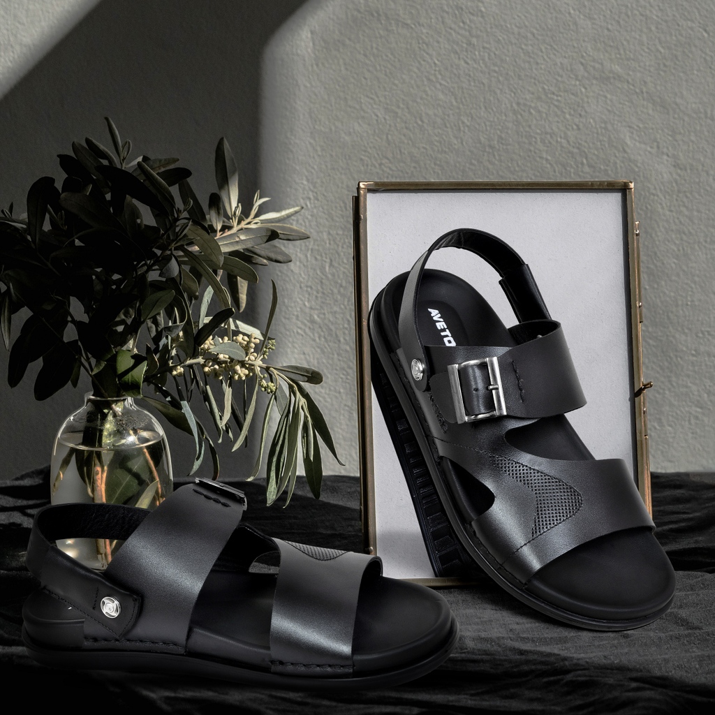 avetosshoes's tweet photo. No matter what style of sandal you choose, make sure to find a pair that's comfortable and fits well.
Sandals should provide adequate support for your feet and prevent any rubbing or chafing.
#SandalStyle #SummerSandal #SandalLove #ComfortableSandal #FashionSandal 
#AVETOS https://t.co/vk06iH9azD