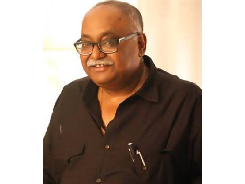 ians_india's tweet image. Bollywood fraternity bereaved at the passing of 'full of life' #PradeepSarkar

Read: ianslive.in/news/b_wood_fr…