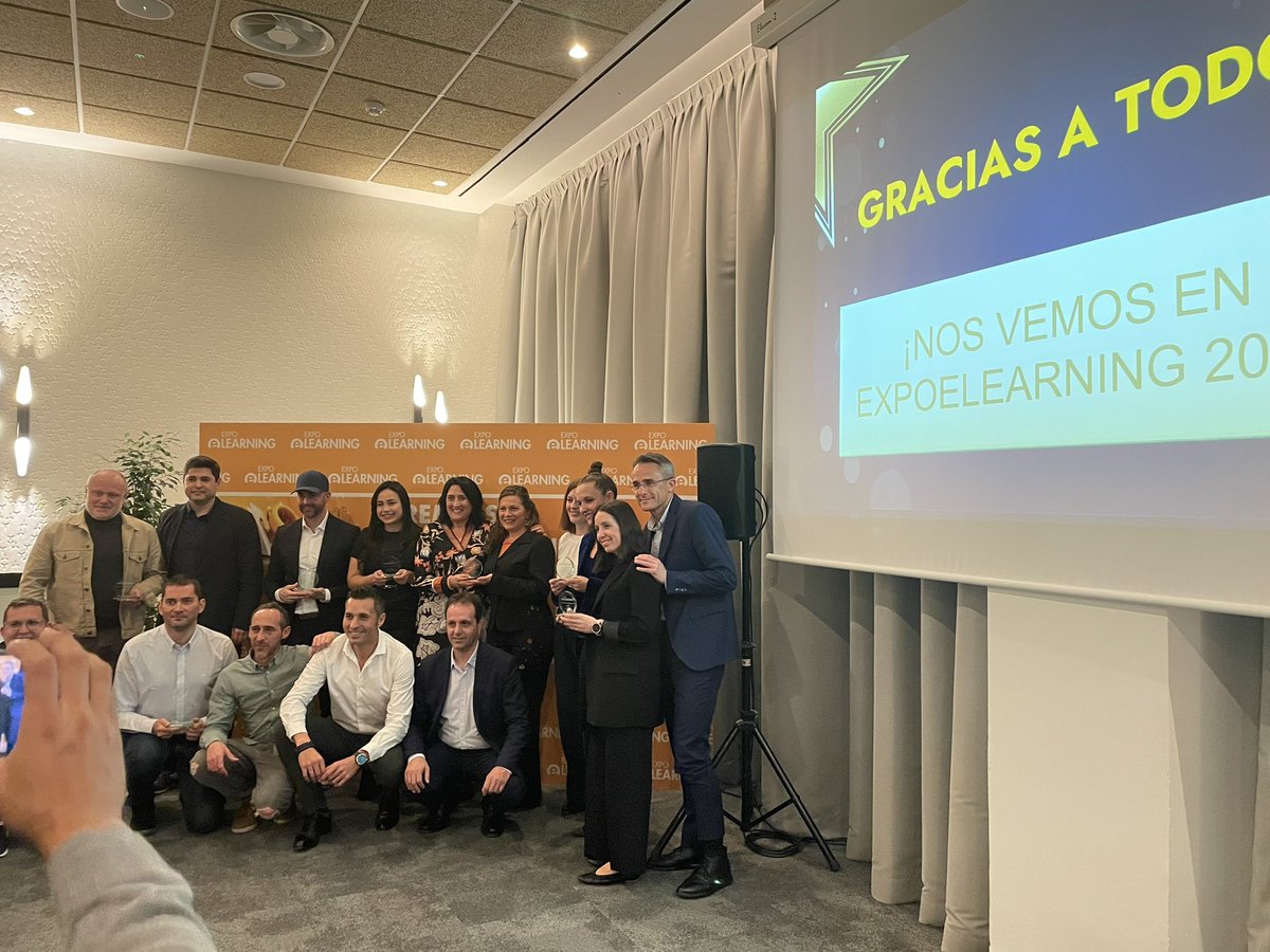 AEFOL's tweet photo. Excelente cena para la entrega de los #PremiosExpoelearning @expoelearning @Kenes_Group https://t.co/LIDlIYNn81