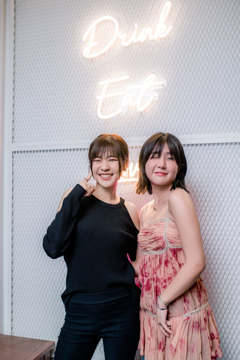 Namkankulnut's tweet photo. ตอนแรกนี่ก็สงสัยนะ เห็นหลายคนบอกเหมือนยันนิสัย หลังจากได้คุยกันทั้งคืนก็คือ ใช่ค่ะ ลูกหลาวดิชั้นเอง 😂 https://t.co/bC6LHlBJzt
