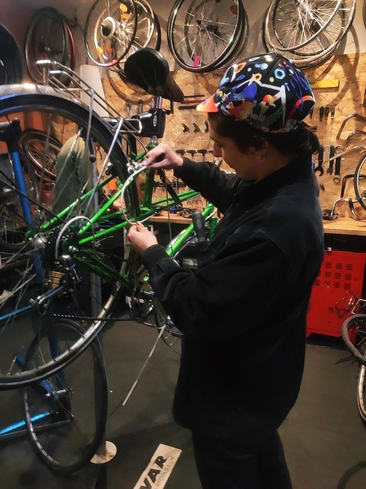 ponyo cafe velo tweet media