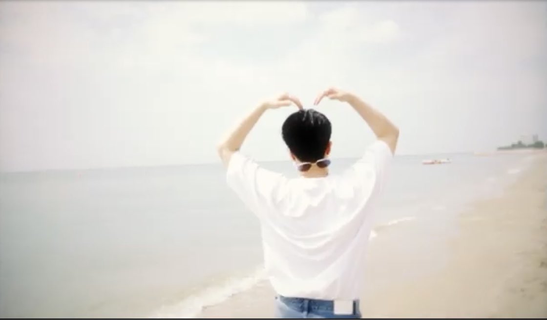 Patcha9394's tweet photo. เพลงเพราะมาก ดูMVแล้วทำให้อยากไปบางแสนเลย🪸🏖️🏝️

🔗https://t.co/fe4KwnaSG2 

ERRRDAY UOT NOW
#ErrrDay_With_Youngjae
#ErrrDay #ErrrDay_Youngjae 
@YOUNGJAExArs https://t.co/ArR9oNZDEw
