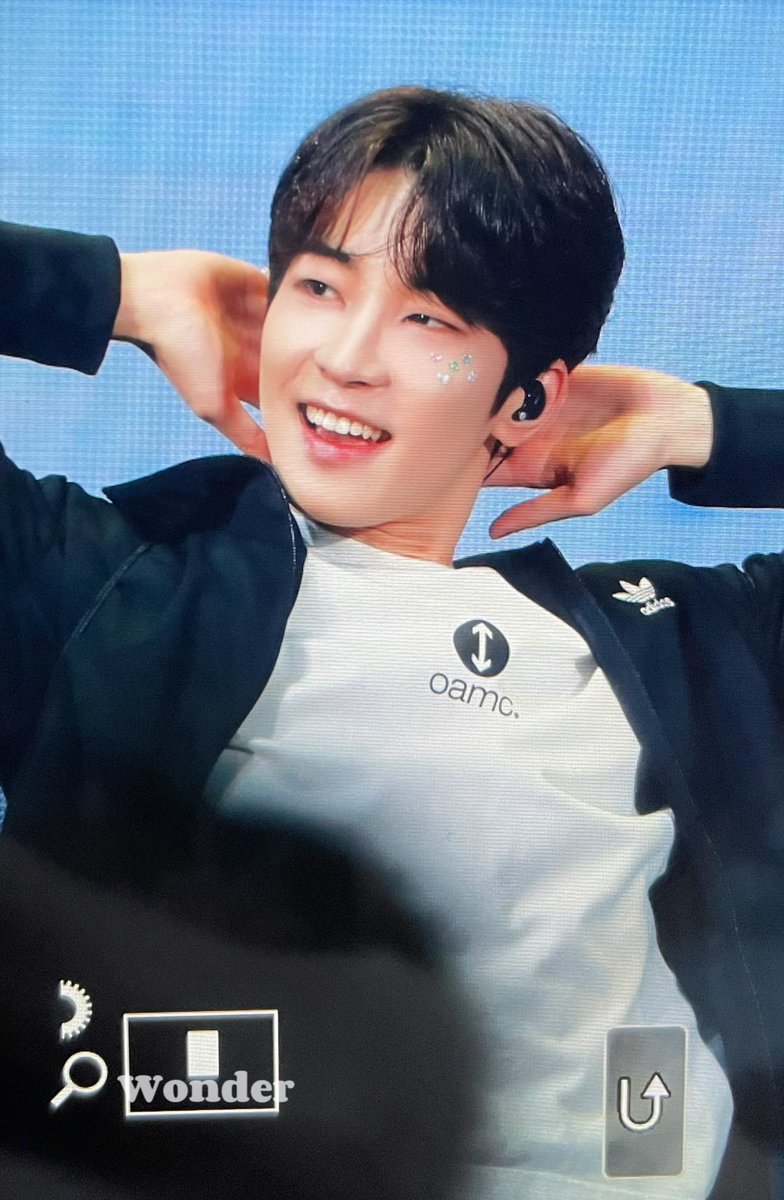 caratstalk's tweet photo. [17s] JEON WONWOO ATTENTION DARI BERBAGAI POV

-A thread- https://t.co/lcyNUgkwlY