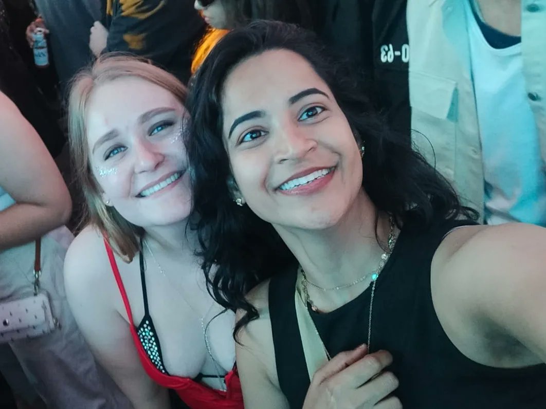hibiscus351's tweet photo. I've never been to an EDM music festival... So I thought why not experience it for the first time in a new country on a new continent? 
It was a blast 💥
#ultra #ultrasouthafrica #ultra23 #capetown https://t.co/RncW7Z1q1t