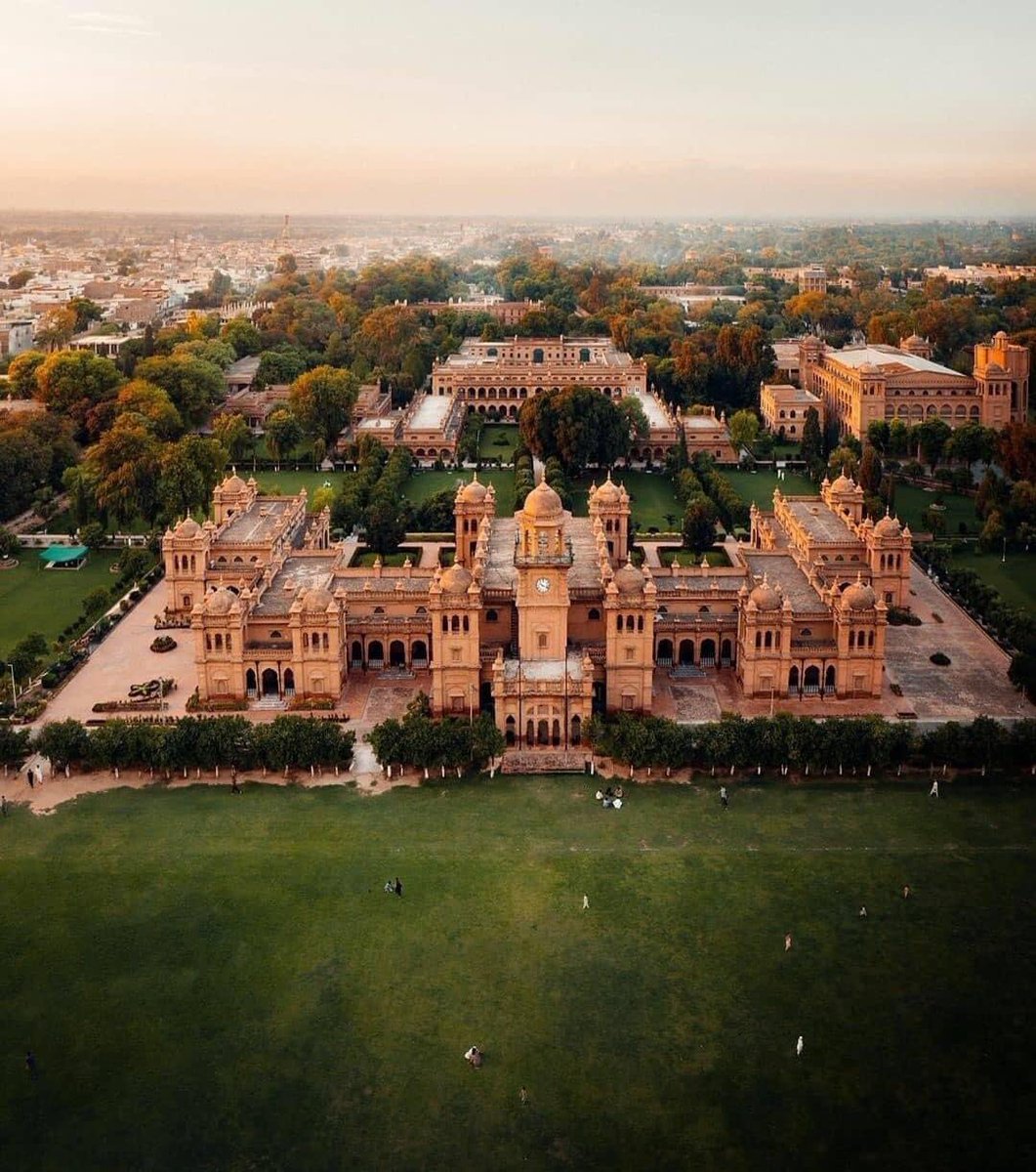 Oldpeshawar's tweet photo. Islamia college Peshawar https://t.co/IhvitXbPDg