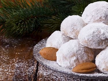PressGreekEmbas's tweet photo. 🇬🇷& 🇳🇱 #biscuits are ranked amongst the ‘Best Rated #Cookies in the World’, according to @TasteAtlas #Paximadakia #Melomakarona #Kourabiedes #Moustokouloura #Amygdalota #Stroopwafel #Bitterkoekjes #Krakeling #Kletskop #Bokkepootjes #Greece #NL #foodie #pastry 😋 https://t.co/wZxIO1g349