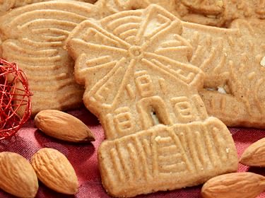 PressGreekEmbas's tweet photo. 🇬🇷& 🇳🇱 #biscuits are ranked amongst the ‘Best Rated #Cookies in the World’, according to @TasteAtlas #Paximadakia #Melomakarona #Kourabiedes #Moustokouloura #Amygdalota #Stroopwafel #Bitterkoekjes #Krakeling #Kletskop #Bokkepootjes #Greece #NL #foodie #pastry 😋 https://t.co/wZxIO1g349