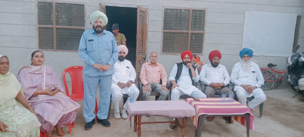 ravigrewalmoga's tweet photo. ਅੱਜ ਧਰਮਕੋਟ ਵਿਖੇ ਗੁਰਦੇਵ ਕੌਰ ਜੀ ਅਤੇ ਓਹਨਾ ਦੇ ਸਾਥੀ @BJP4Punjab ਵਿੱਚ ਸ਼ਾਮਲ ਹੋਕੇ ਪਾਰਟੀ ਨੂੰ ਮਜ਼ਬੂਤ ਕੀਤਾ।
#Dharmkot
#BhartiyaJantaParty
#bjp4moga https://t.co/cgxzfZ3tto