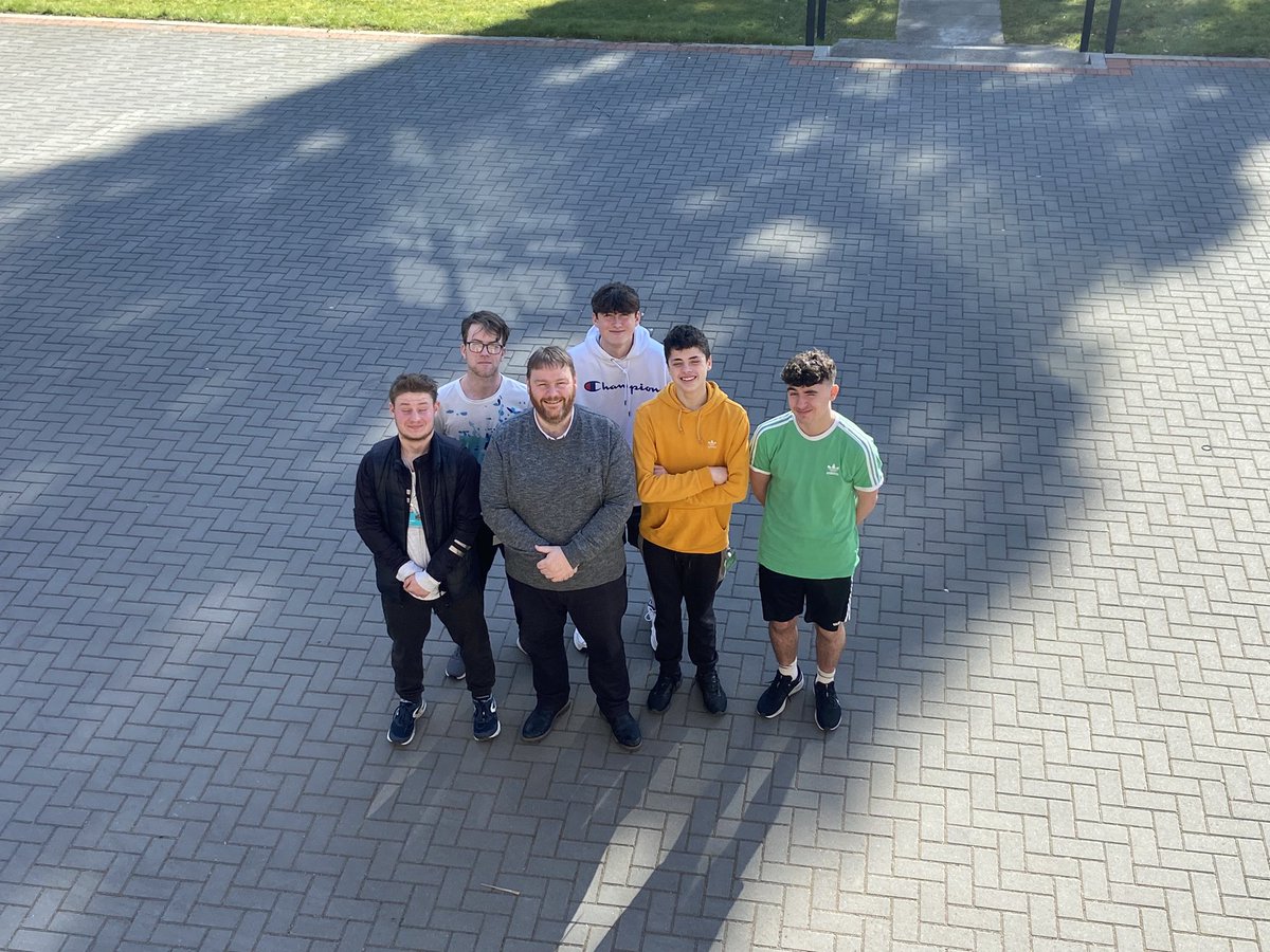 ELA Queens Badge tweet media