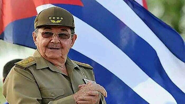 lara_soldado's tweet photo. Aniversario 65 de la fundación del #SegundoFrente Oriental. Un frente guerrillero, organizado, con una gran estrategia militar que logró liberar a los poblados y desarrollar más de 200 acciones combativas bajo el mando de Raúl Castro Ruz. #SiempreDeVerdeOlivo #65SegundoFrente https://t.co/Ze3eFvv2ua
