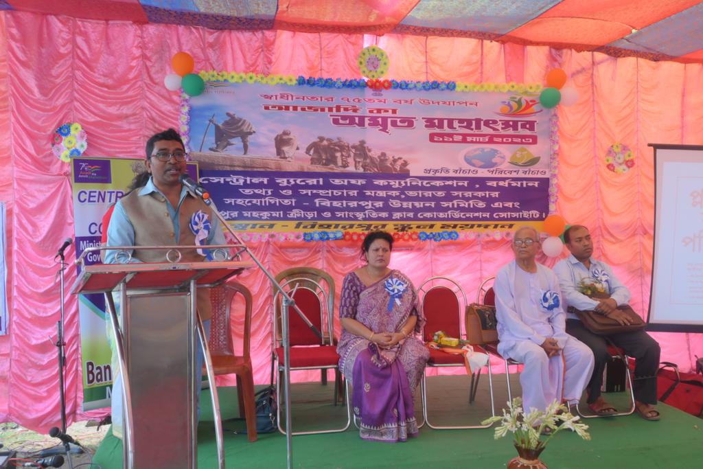 FOBBardhaman's tweet photo. Professor Dr.Tapas Saha propogating the use of millet in our daily life at MINI ICOP by CBC Bardhaman in Biharpur, Paschim Bardhaman https://t.co/B0wPn6jwfe