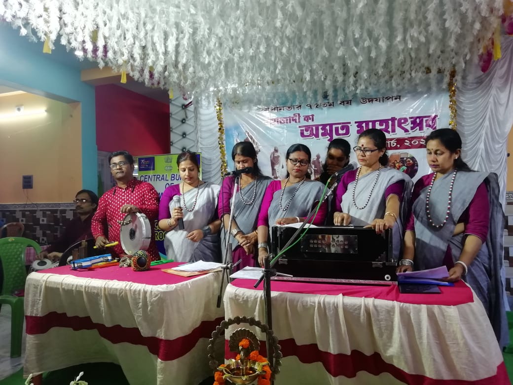 FOBBardhaman's tweet photo. Song &amp; Drama troupe performing at 2nd day of MINI ICOP by CBC Bardhaman in Koichor, Katwa, Purba Bardhaman https://t.co/2DtsiPbip2