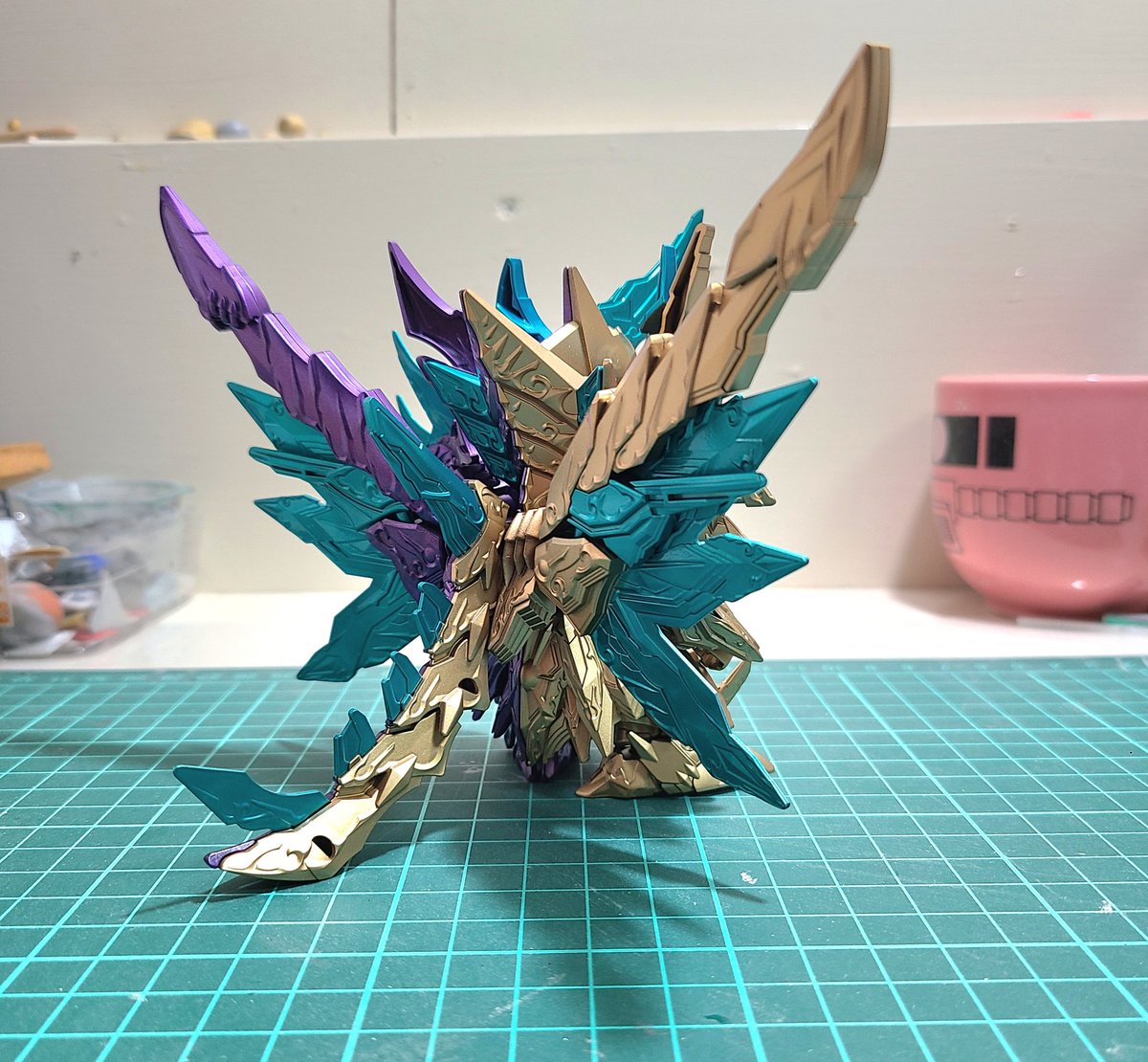 cucck2019's tweet photo. ファイナルフォーミュラ－2023
前後斜めから🤳✨

#ファイナルフォーミュラー
#オルタナティブジャスティスインフィニットドラゴン
#スペリオルストライクフリーダムドラゴン
#ガンプラ https://t.co/xqIGSWE28m