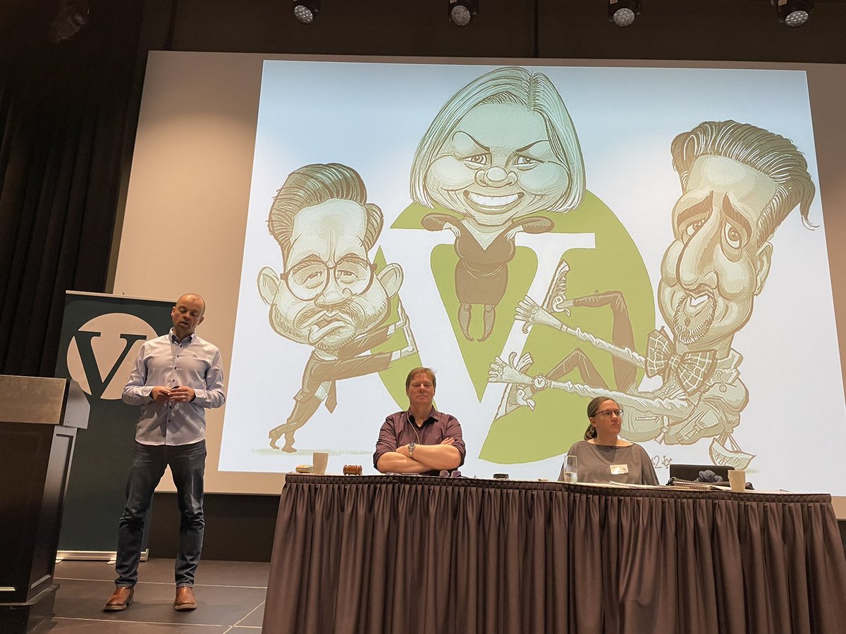 På <a href="/Venstre/">Venstre</a>’s lokale fylkesårsmøte for Akershus, Østfold og Buskerud holder <a href="/stmarthinsen/">Svein Tore Marthinsen</a> nå innlegg om valgprognoser. Han sier ledertrio med <a href="/gurimelby/">Guri Melby</a> <a href="/Rotevatn/">Sveinung Rotevatn</a> og jeg gjør en jobb mange velgere setter pris på. Det er gøy tilbakemelding å få på en søndag🫶🏽