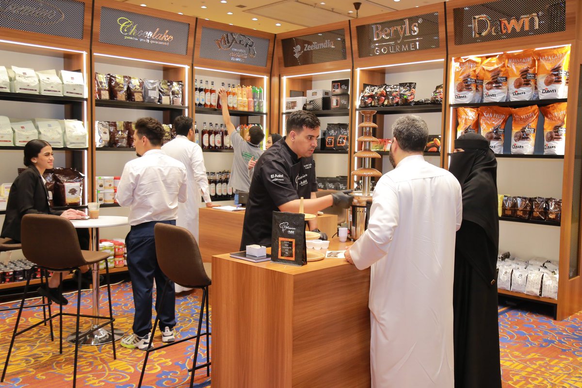 CoffeeandCExpo's tweet photo. كنّا مثل البازل تكتمل صورتنا بتعاونا 🤍

شكـر خاص لكل المشاركين ✨

#معرض_جدة
#معرض_الشوكولاتة_والقهوة https://t.co/2D0cMhGktn