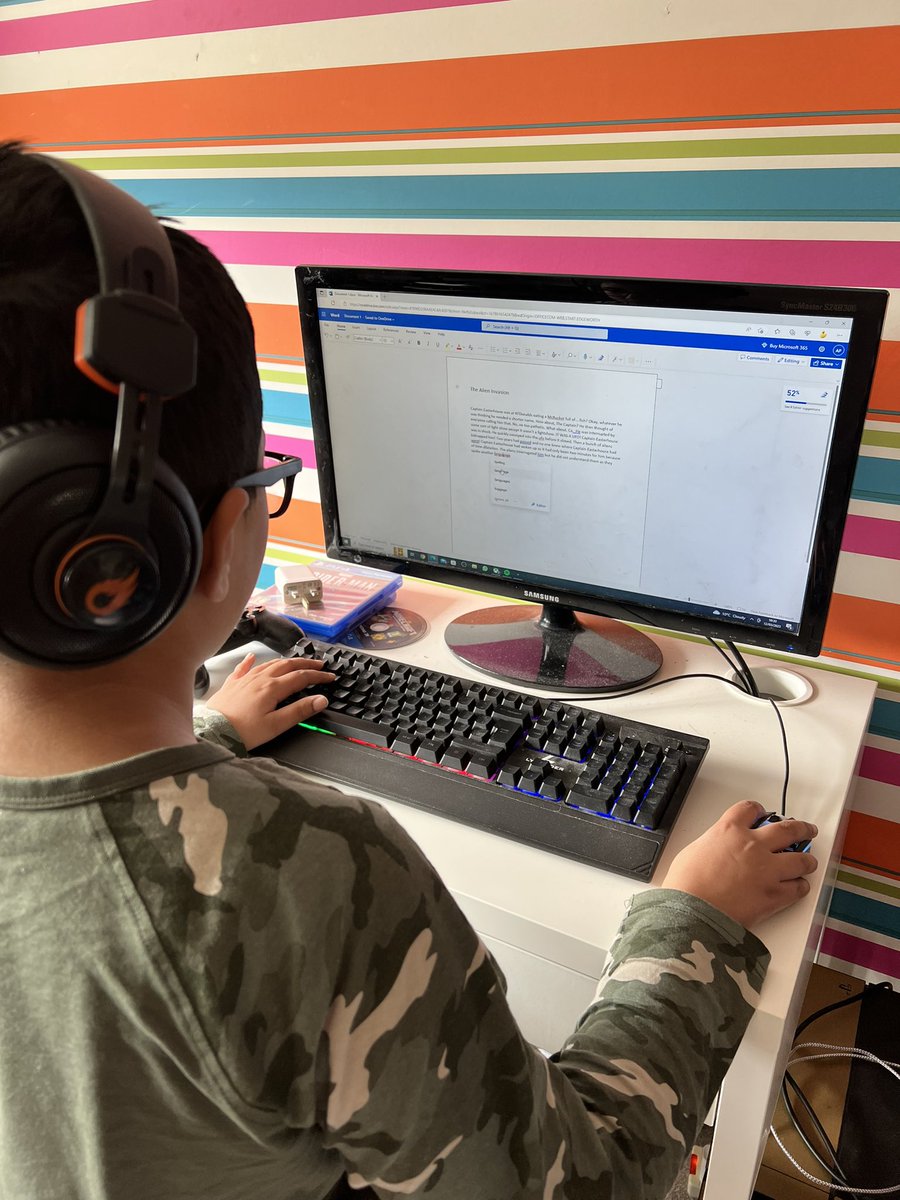 anirpandit's tweet photo. Yesterday #weeman took part in a Writing Workshop with children’s book author @alastair_ch hosted by @GlasgowLib What a fascinating session and #weeman was immensely inspired ! 

(Found him early this morning on his computer as Alastair put it, ‘Writing the Future !’) https://t.co/u3t5oKzabX